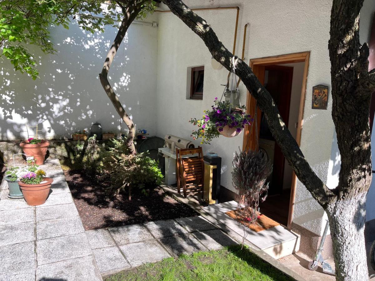 Apartments Music, Garden And Free Parking Saraievo Exterior foto