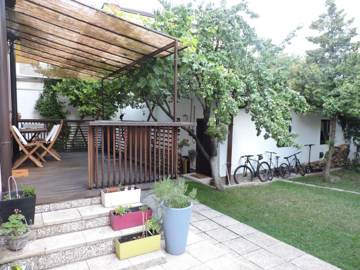 Apartments Music, Garden And Free Parking Saraievo Exterior foto